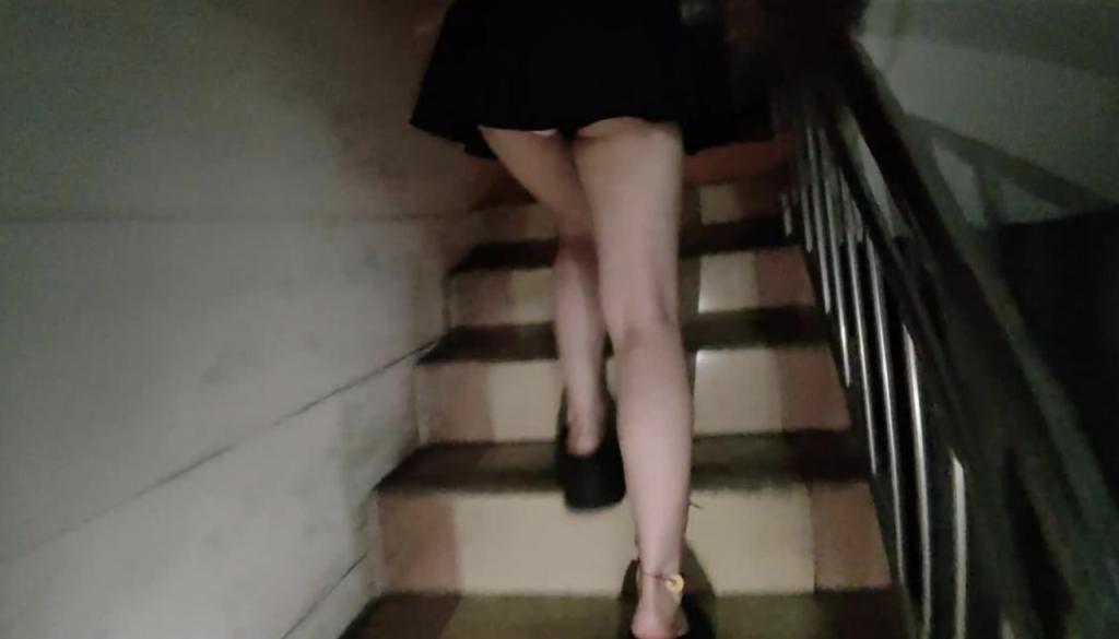 2025.09.12 南宁琅西夜市 站街女扎堆 挑了个张的很好看的 就是鸡巴一直是花生米 就不怎么想录了 凑合看吧