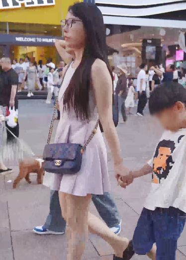 生娃了依旧可以穿丁字裤，简直骚货