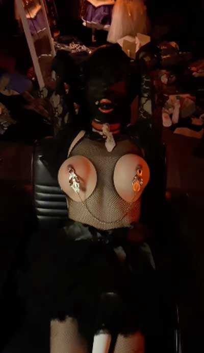高能预警！韩国身材超好的TS人妖最新调教虐待视频！