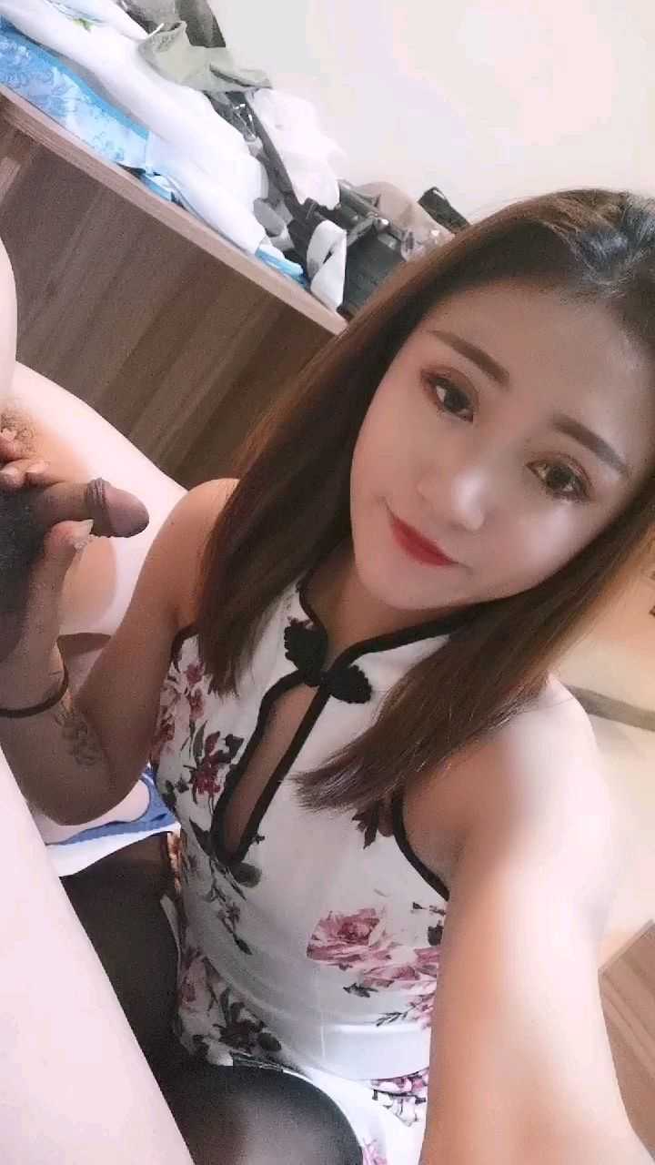 旗袍姐姐的口活很棒哦 - 是小语呀