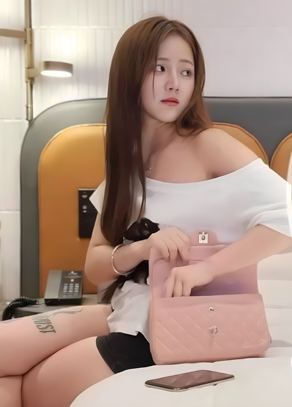 杏吧成昆 酒吧小妹酒店床战多体位激战