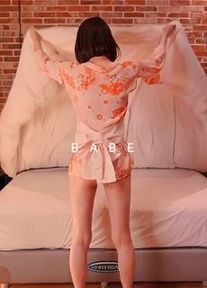 韩国极品美少女家政服务福利写真
