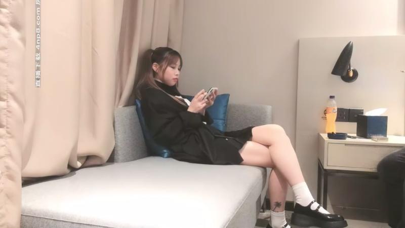 【太子探花】双马尾女仆小小年纪骚话不断，嘴里大喊逼痛实则高潮不断