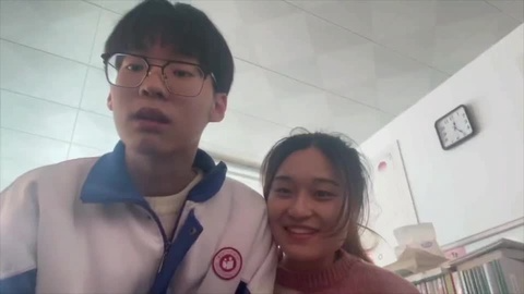 又一对师生恋