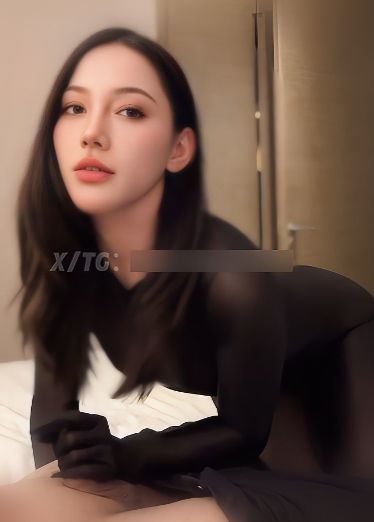 自购推特高颜值绿帽大神-“不要射进来我老公会发现的！”老公在旁边看着美艳老婆被操撸鸡吧，完美的老婆