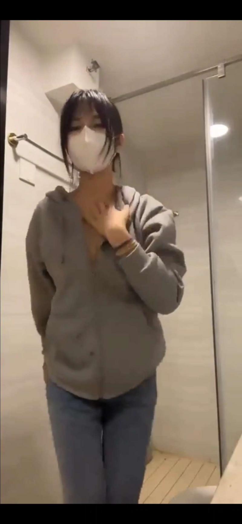 极品美女跳脱衣舞