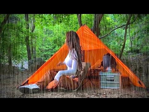 独自在雨林中有趣的篷布帐篷露营/雨 ASMR，舒适的氛围，DD 篷布
